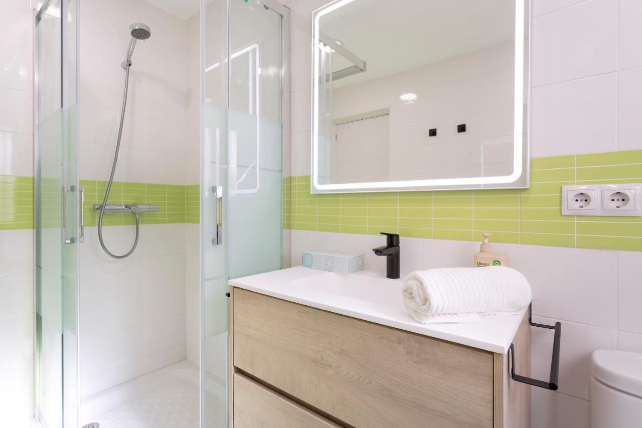Fantastico Apartamento A Pie De Playa By Renthas Apartment Fuengirola Bagian luar foto