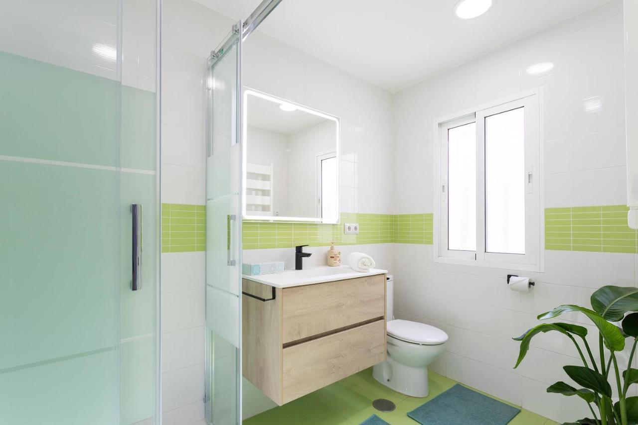 Fantastico Apartamento A Pie De Playa By Renthas Apartment Fuengirola Bagian luar foto