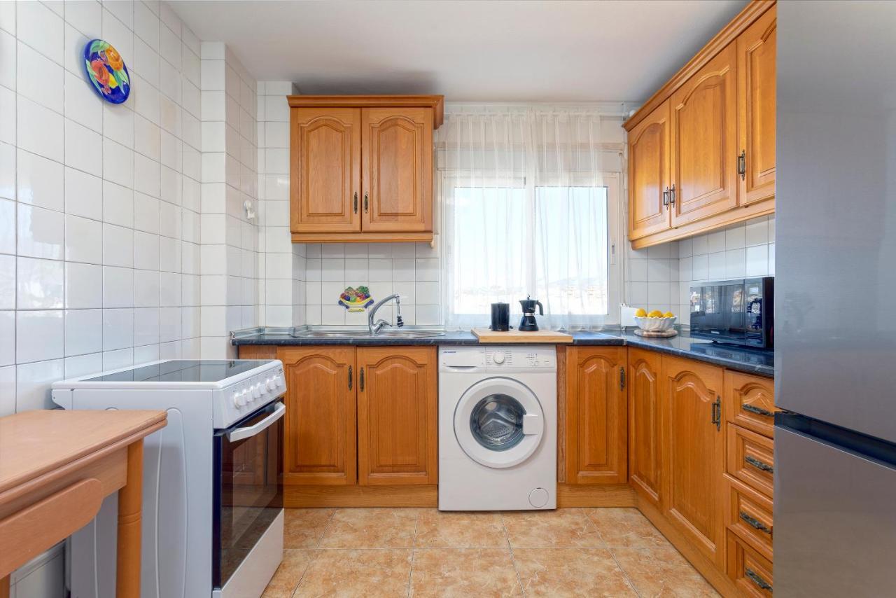 Fantastico Apartamento A Pie De Playa By Renthas Apartment Fuengirola Bagian luar foto