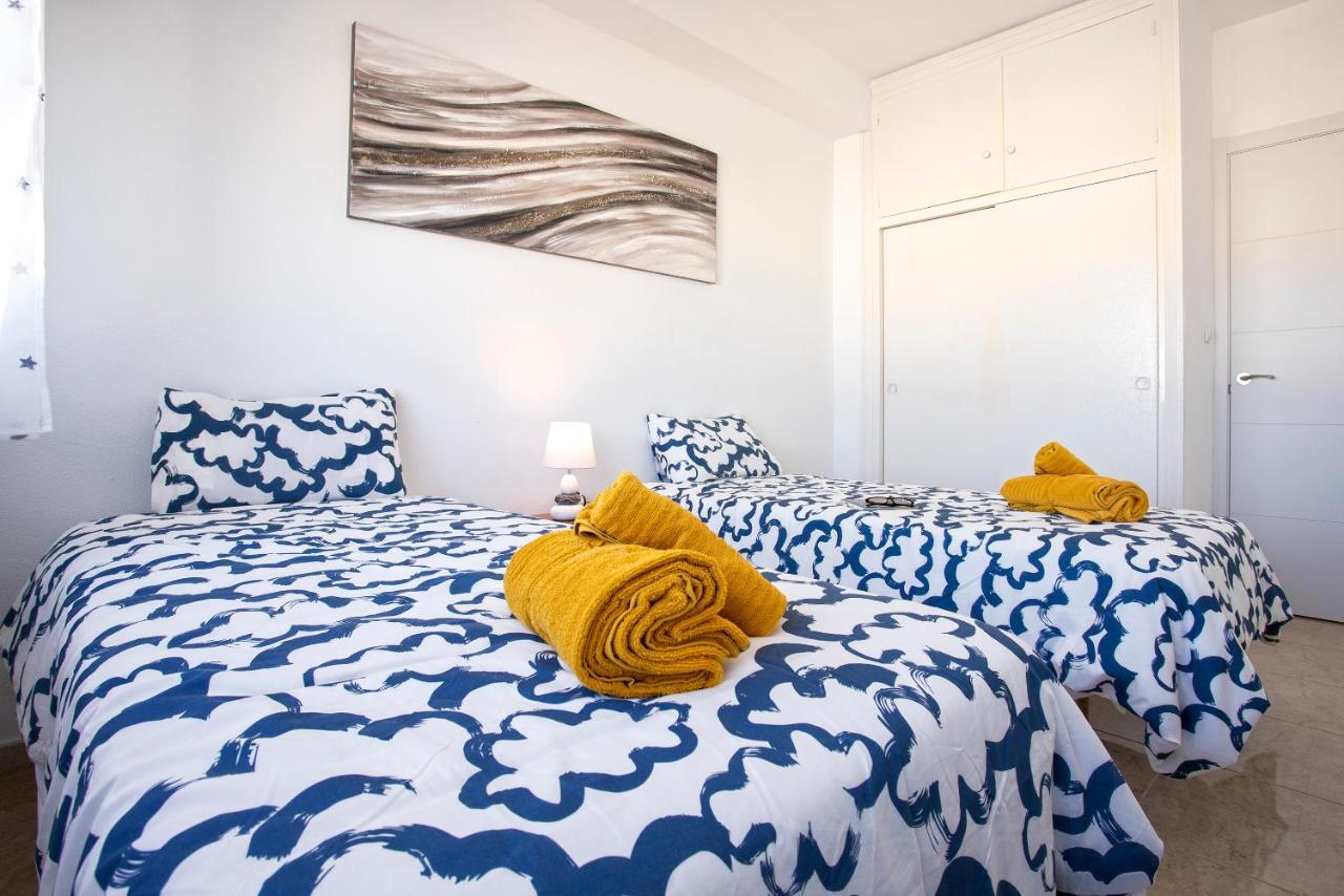 Fantastico Apartamento A Pie De Playa By Renthas Apartment Fuengirola Bagian luar foto